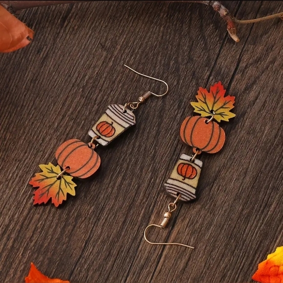 NWT Pumpkin Leaf Coffee Wood Earrings - Picture 3 of 4